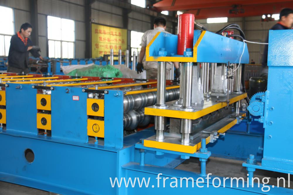 Tile Forming Machine